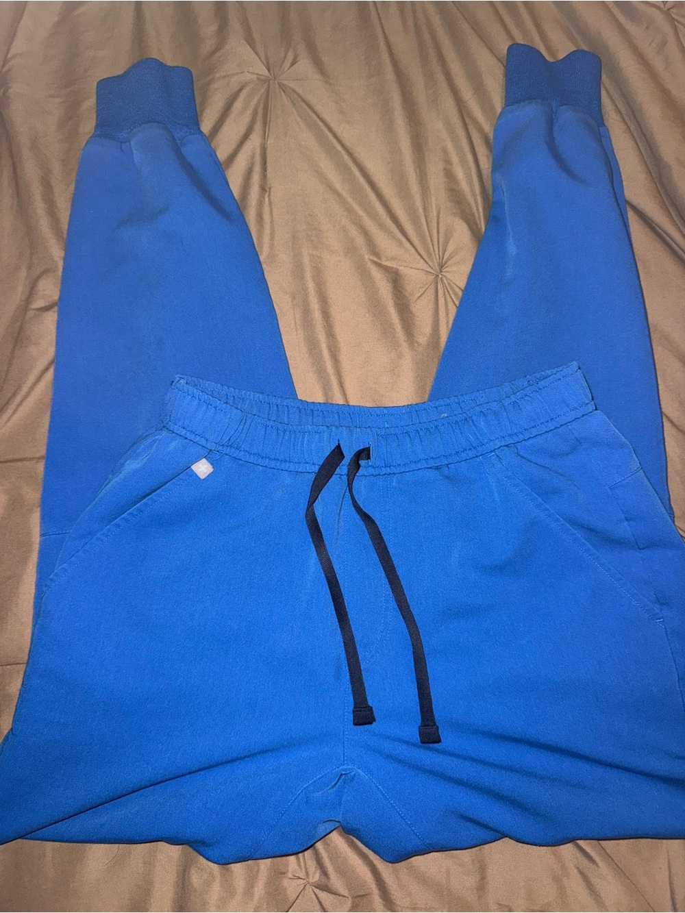 FIGS men’s scrub pants small